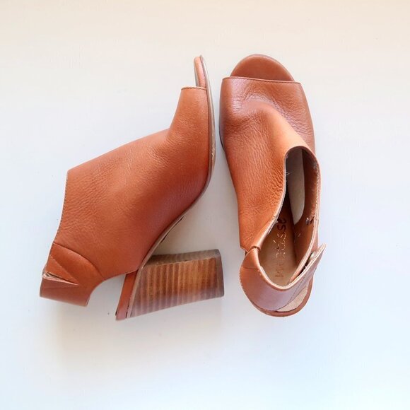 Matisse Tan Leather Peep-Toe Stacked Block Heel Bootie Shoes Size 7 - Picture 11 of 16